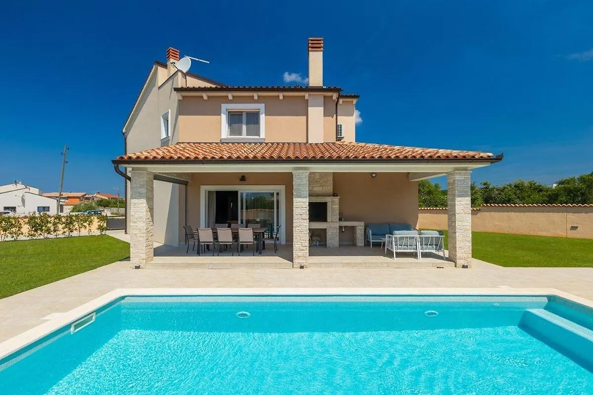 Holiday home Villa Magica Barban