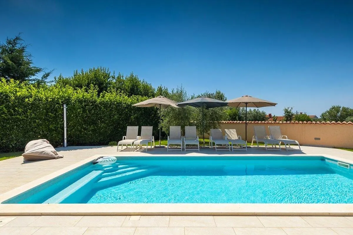 Holiday home Villa Magica Barban